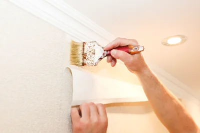 Pose de papier peint à Montcey — revêtements muraux et toiles de verre